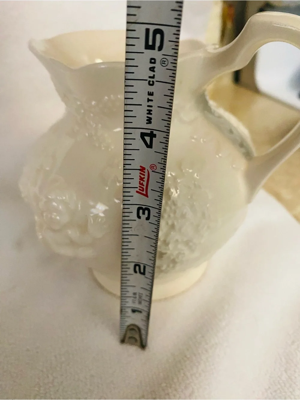 VNTG Cream Cherub Pitcher&Basin  set